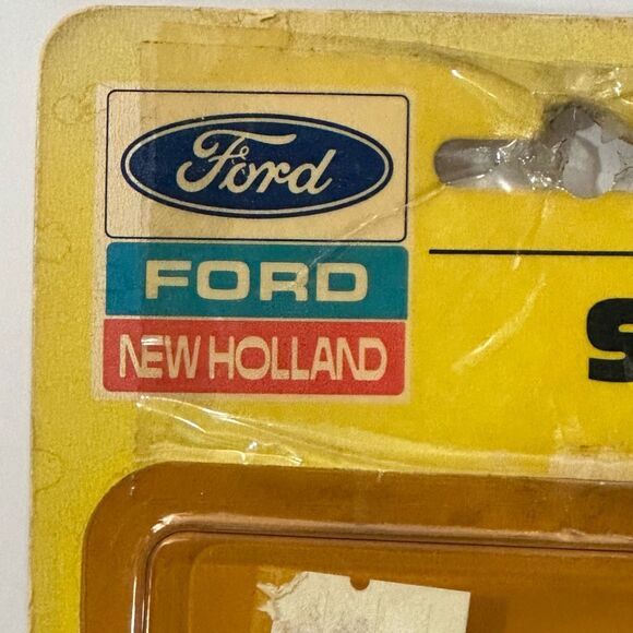 Vintage ERTL Ford New Holland Square Baler Toy 1990s - Picture 2 of 10
